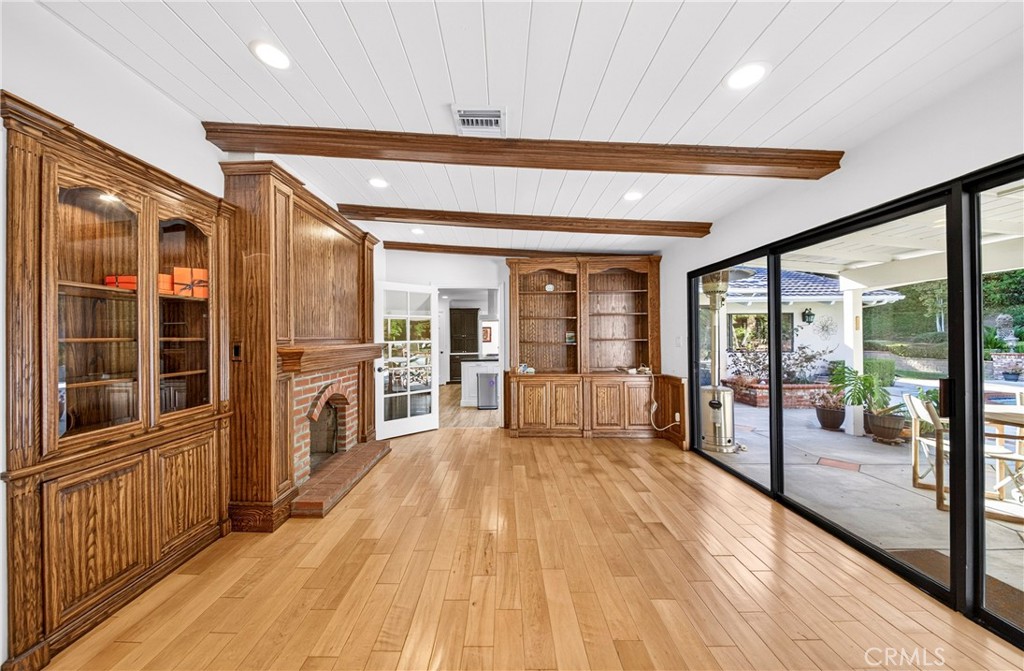 623 Santa Barbara Avenue