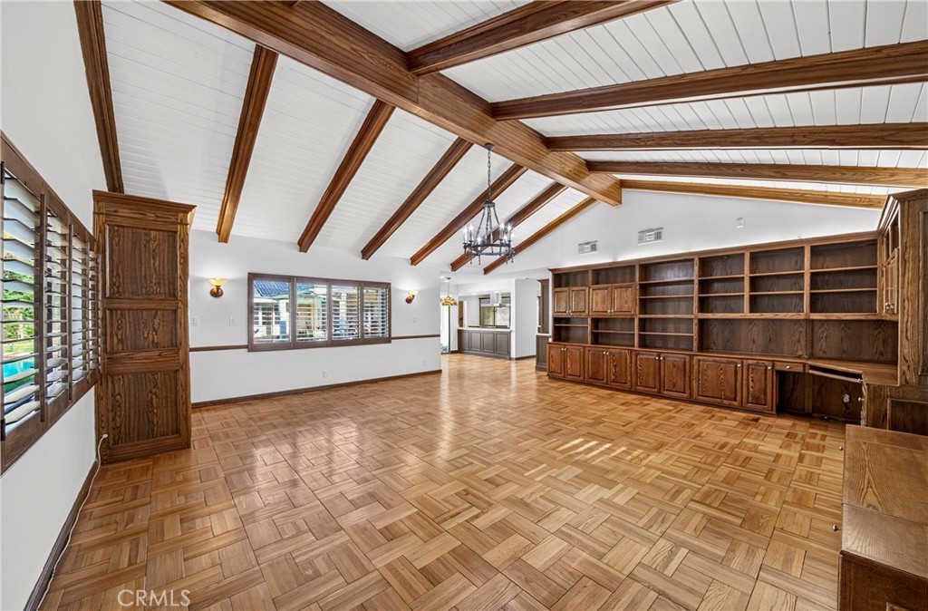 623 Santa Barbara Avenue