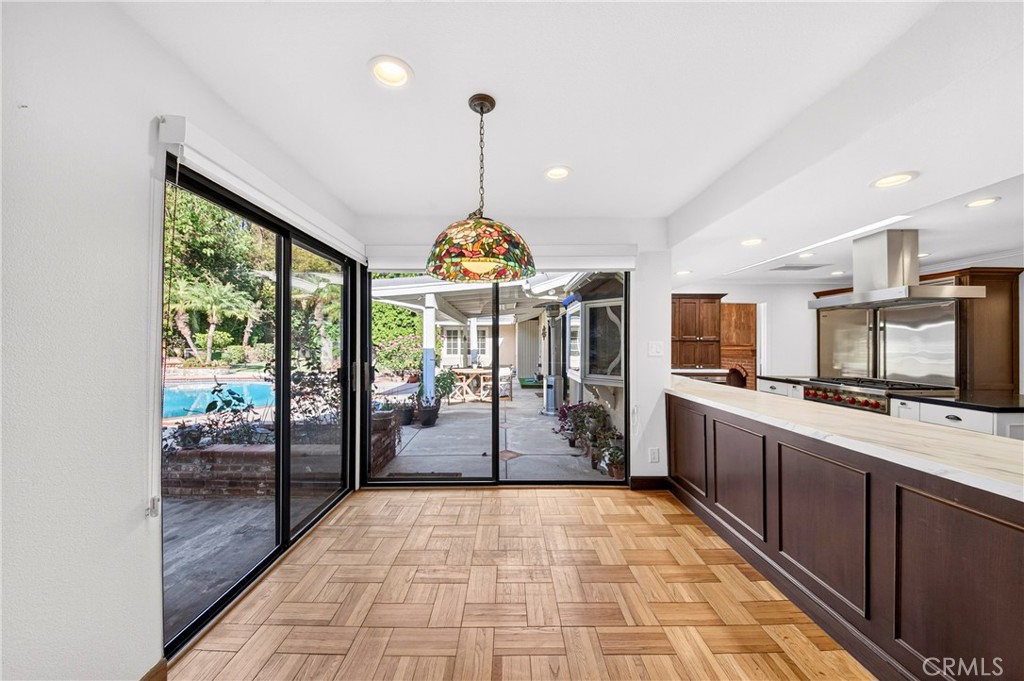 623 Santa Barbara Avenue
