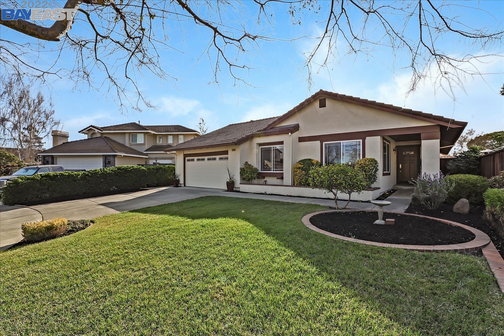 3502 Whitehall Ct
