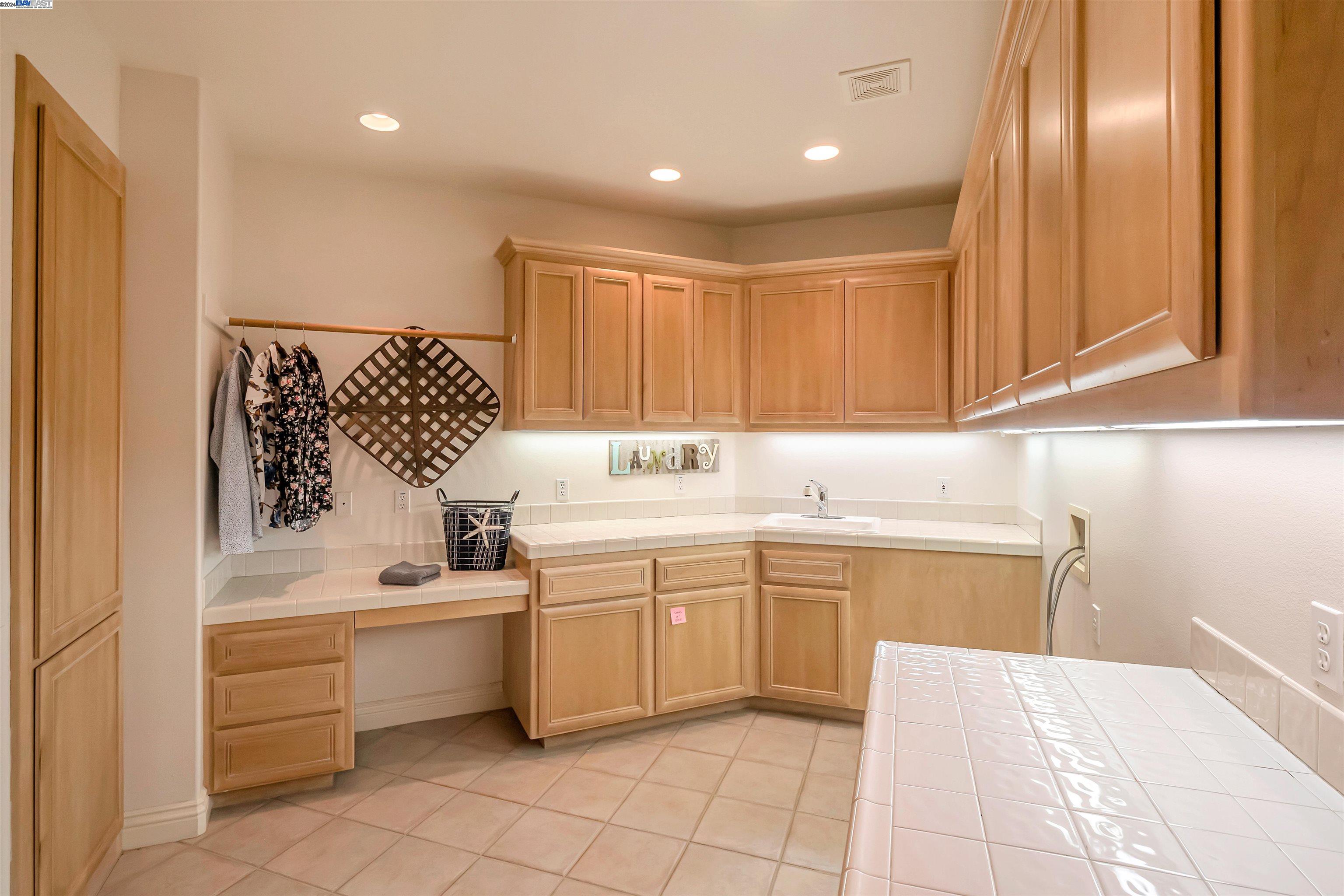 1920 Buckeye Ct