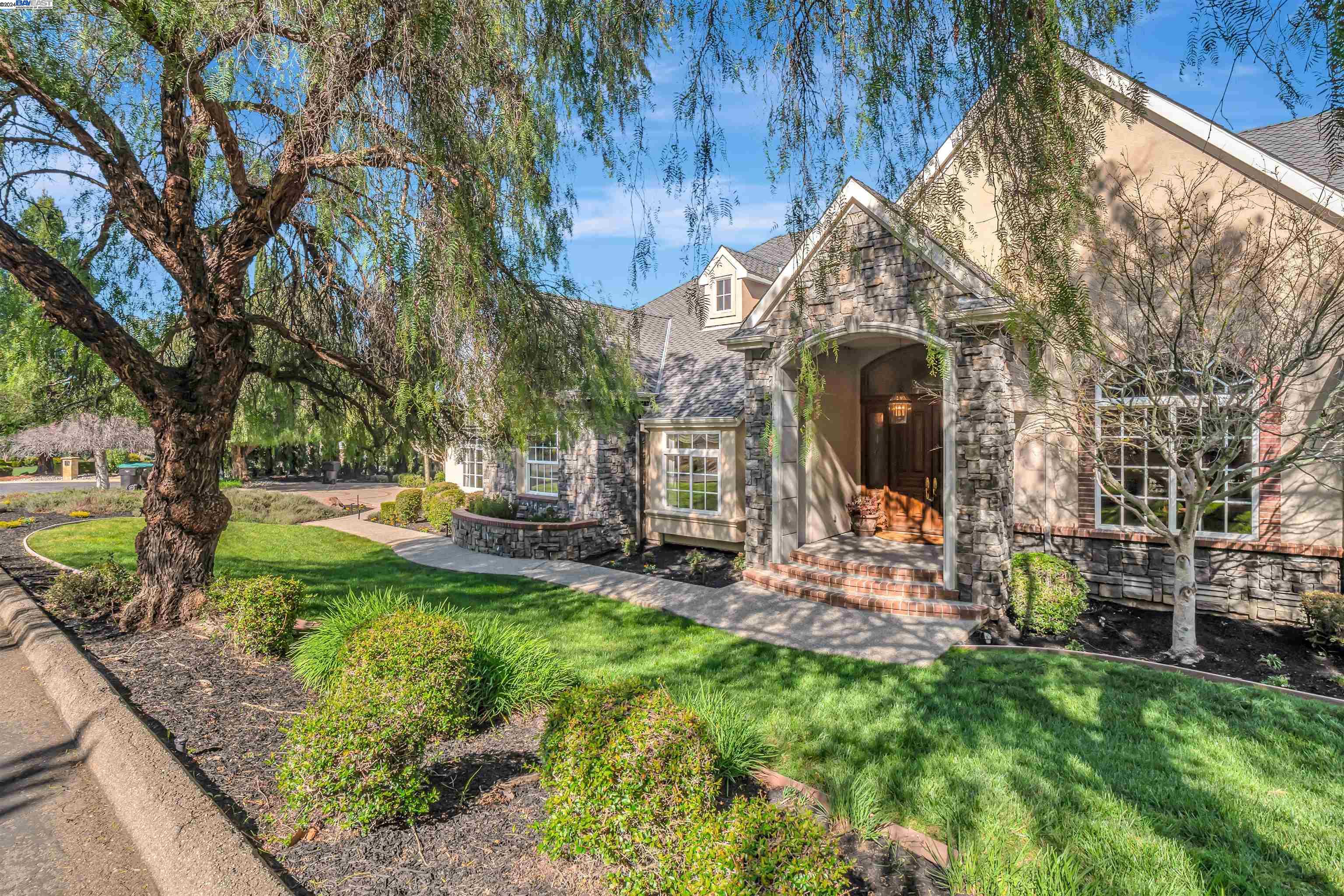 1920 Buckeye Ct