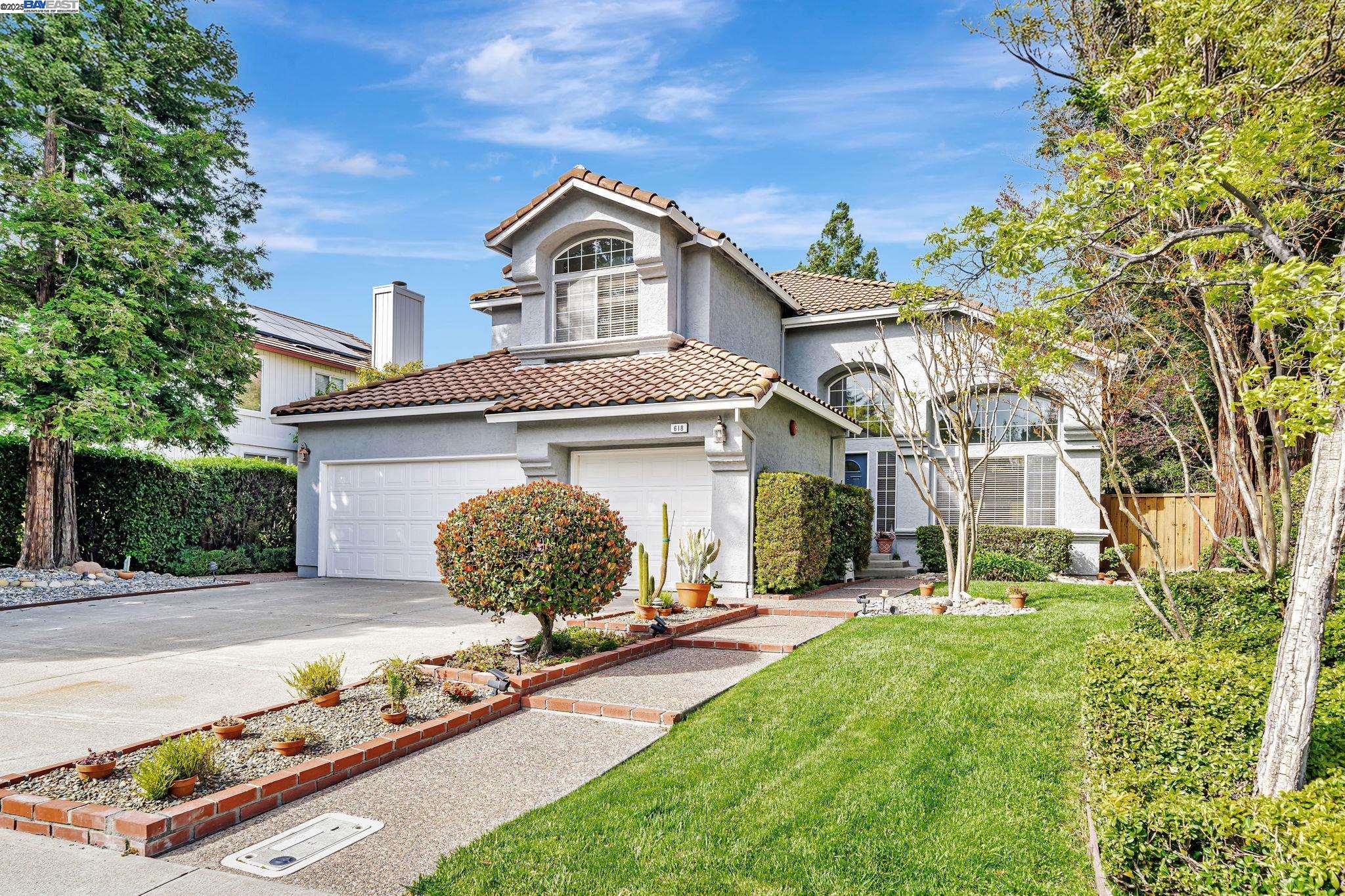 618 Loyola Way