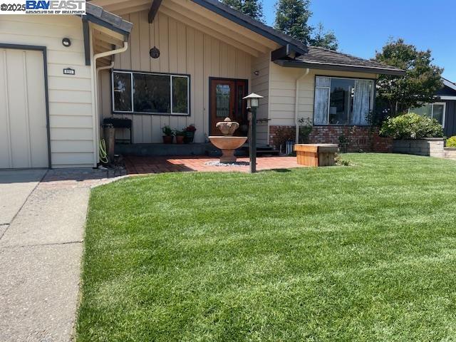 801 E Angela St