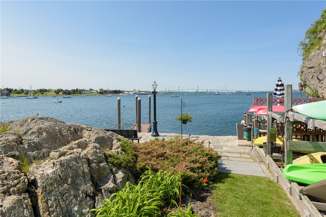 111 Harrison Avenue M10
