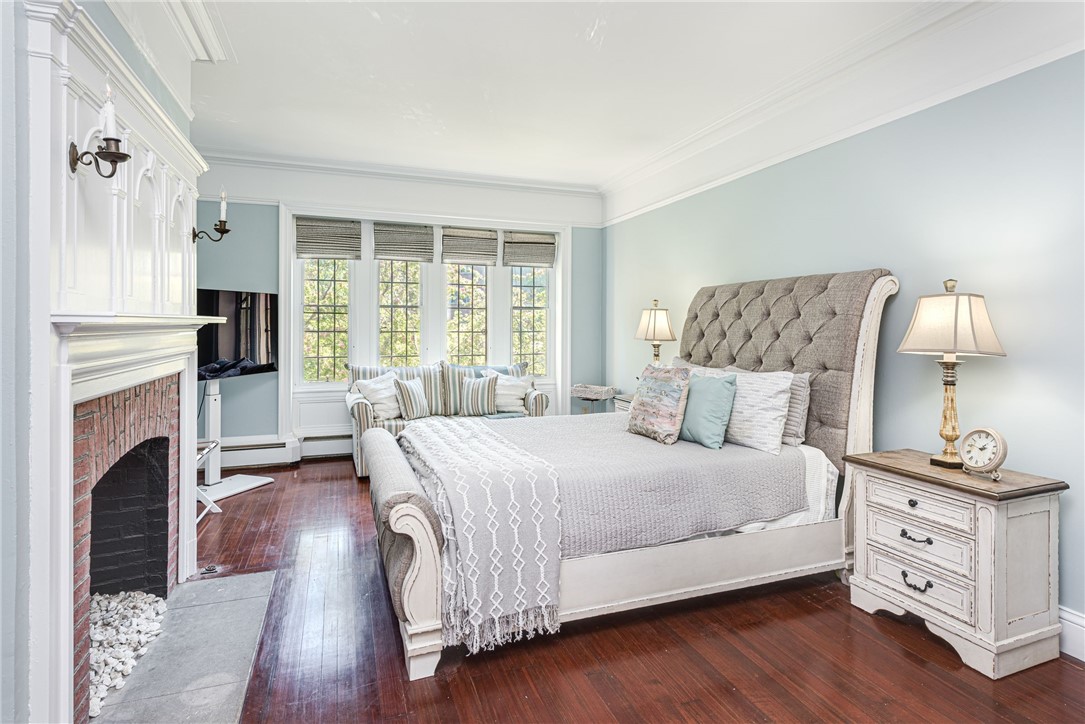 111 Harrison Avenue M10