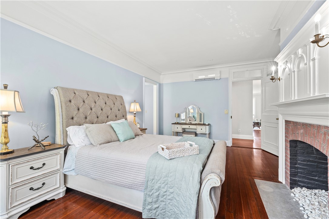 111 Harrison Avenue M10