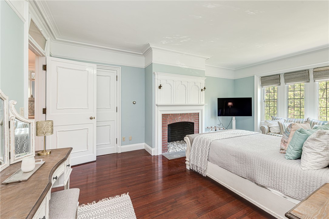 111 Harrison Avenue M10