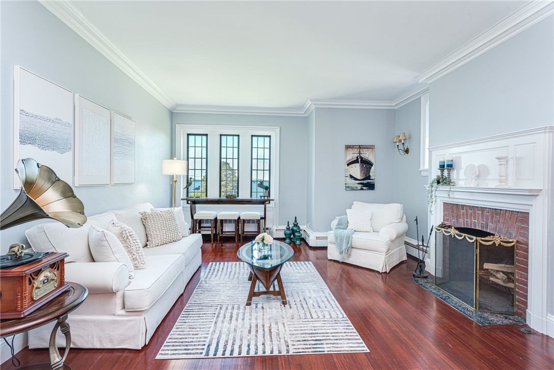 111 Harrison Avenue M10