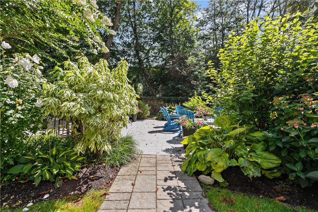 426 Spring Street 104