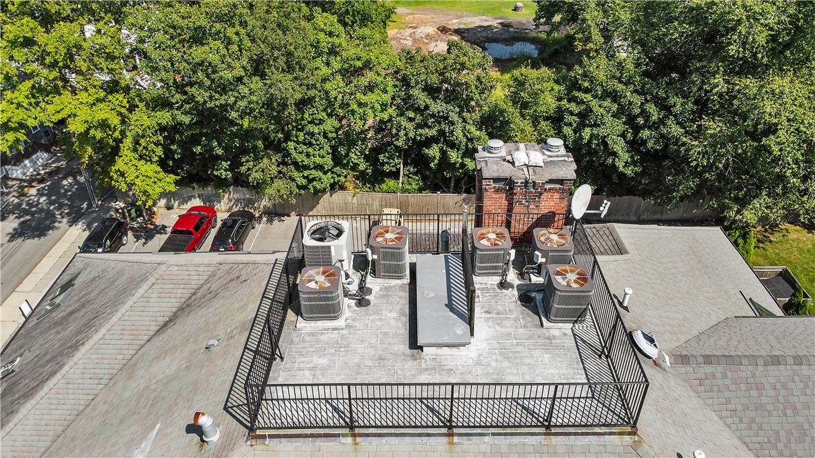 426 Spring Street 104