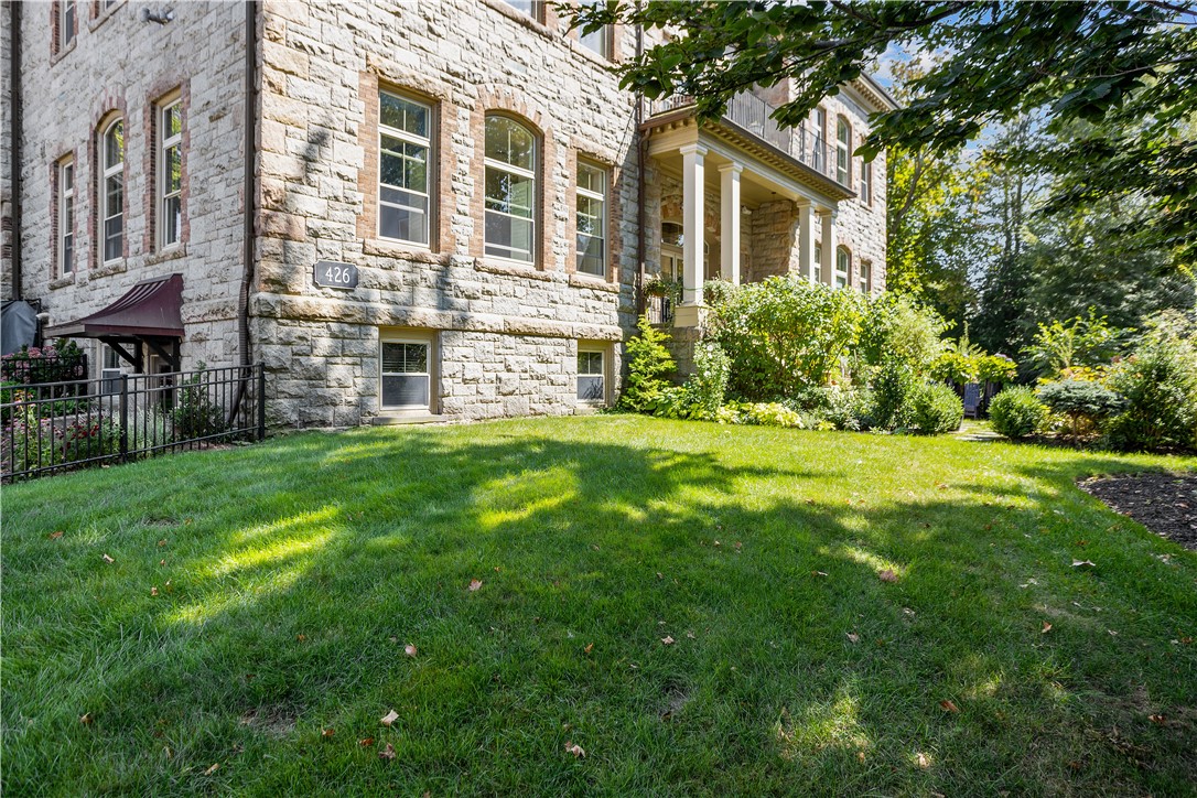 426 Spring Street 104