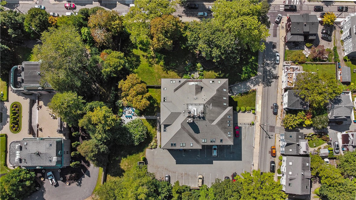 426 Spring Street 104