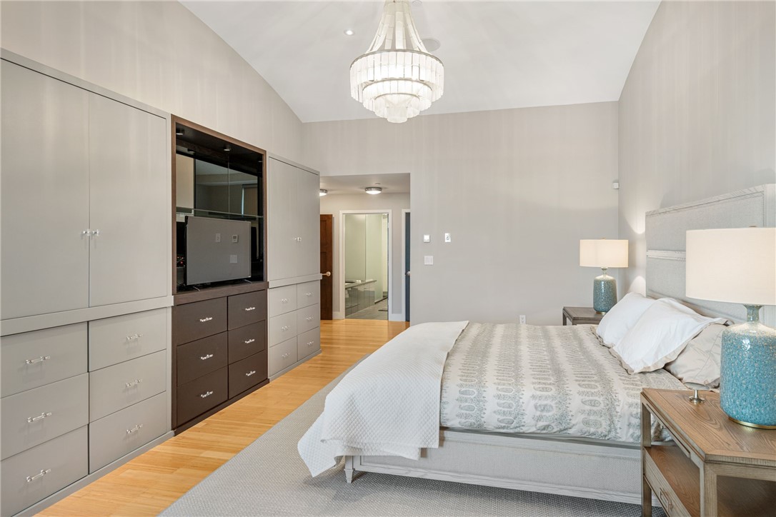 345 Thames Street N-503