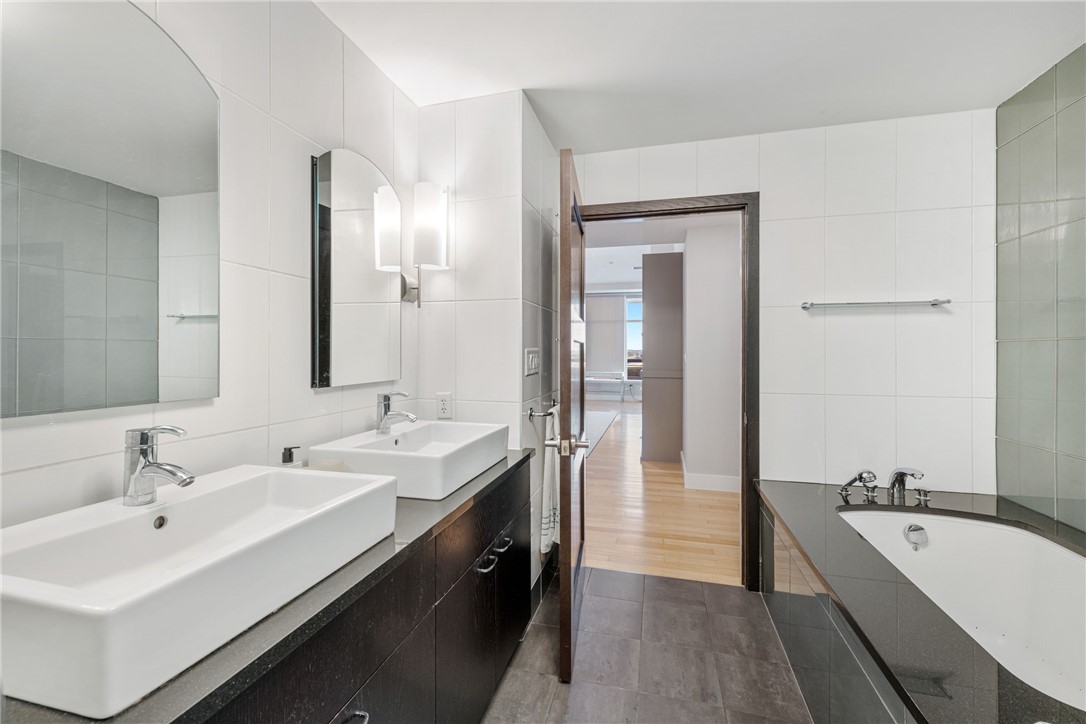 345 Thames Street N-503