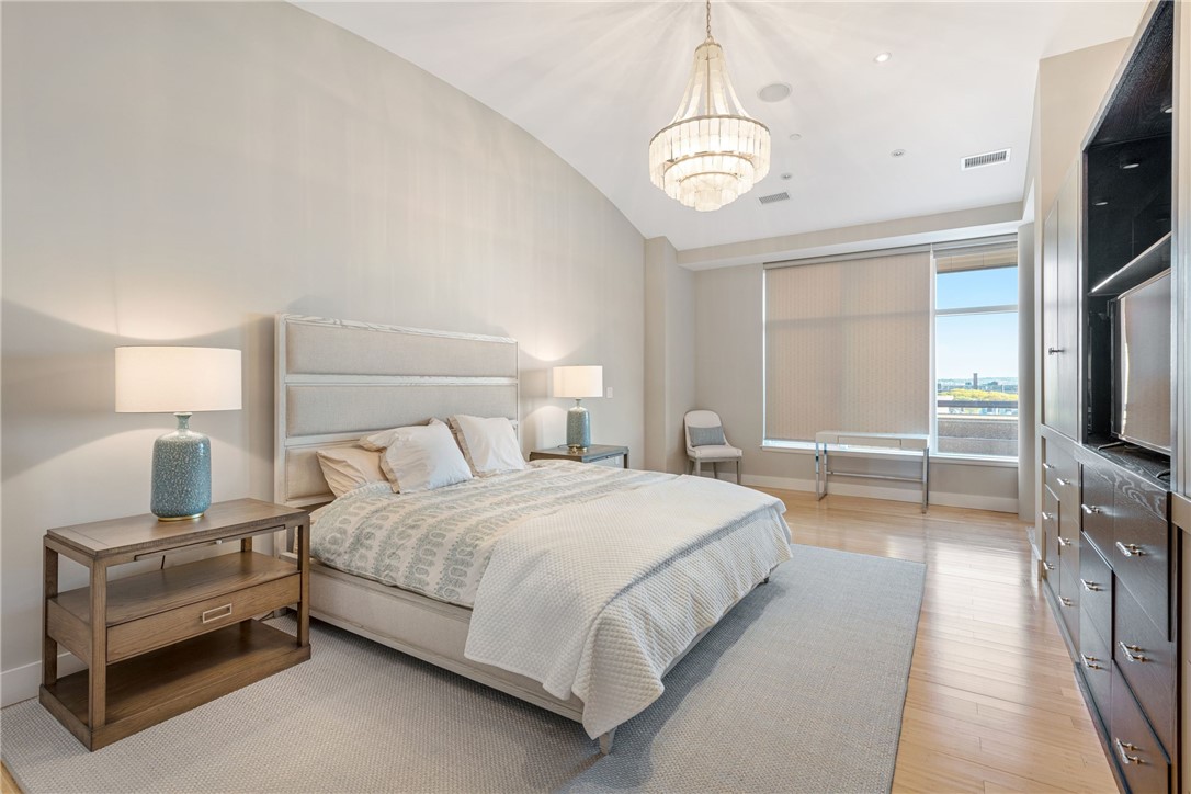 345 Thames Street N-503