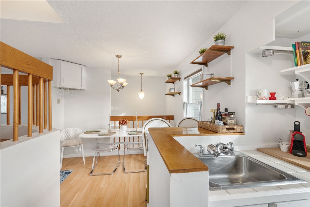 364 Bellevue Avenue A6