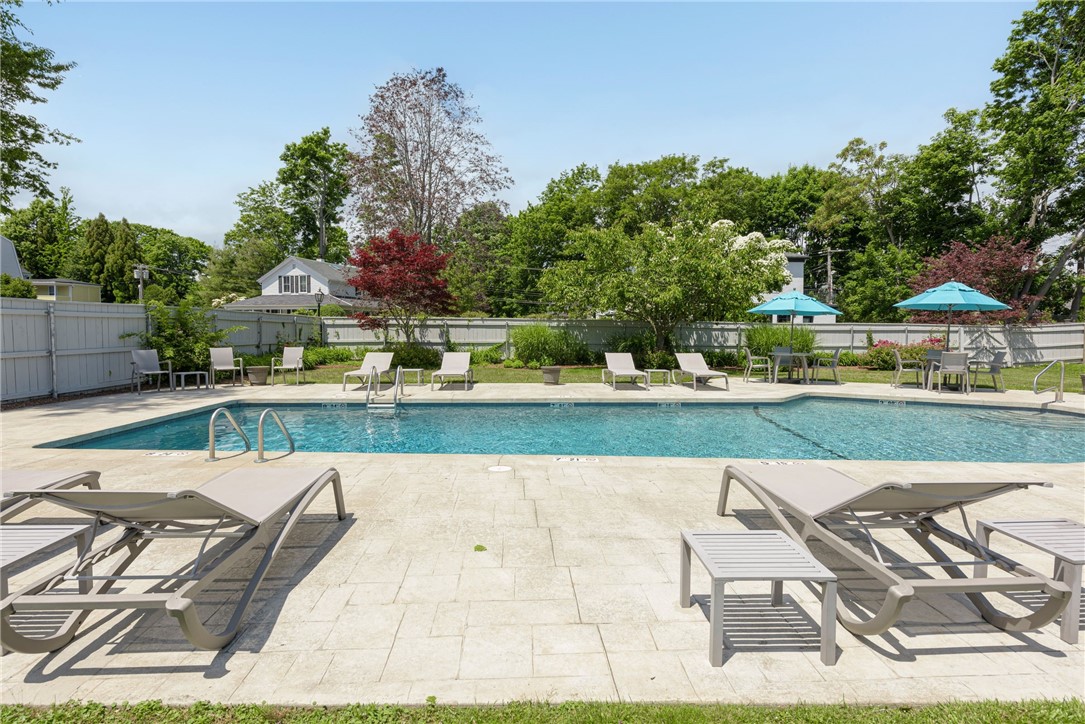 364 Bellevue Avenue A6