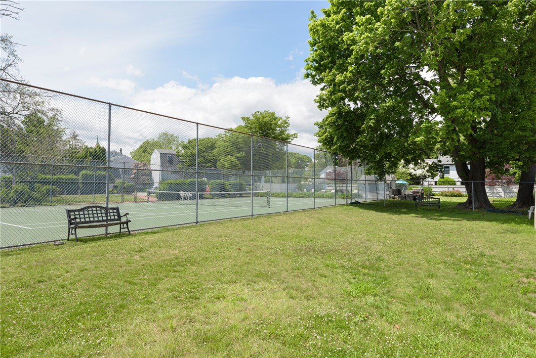 364 Bellevue Avenue A6
