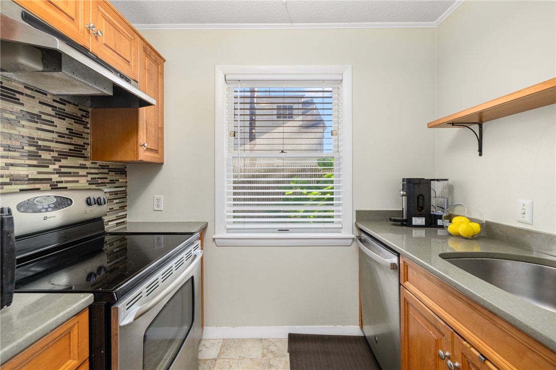 364 Bellevue Avenue A1