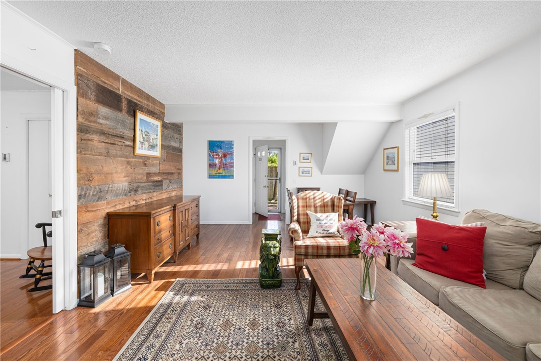 364 Bellevue Avenue A1