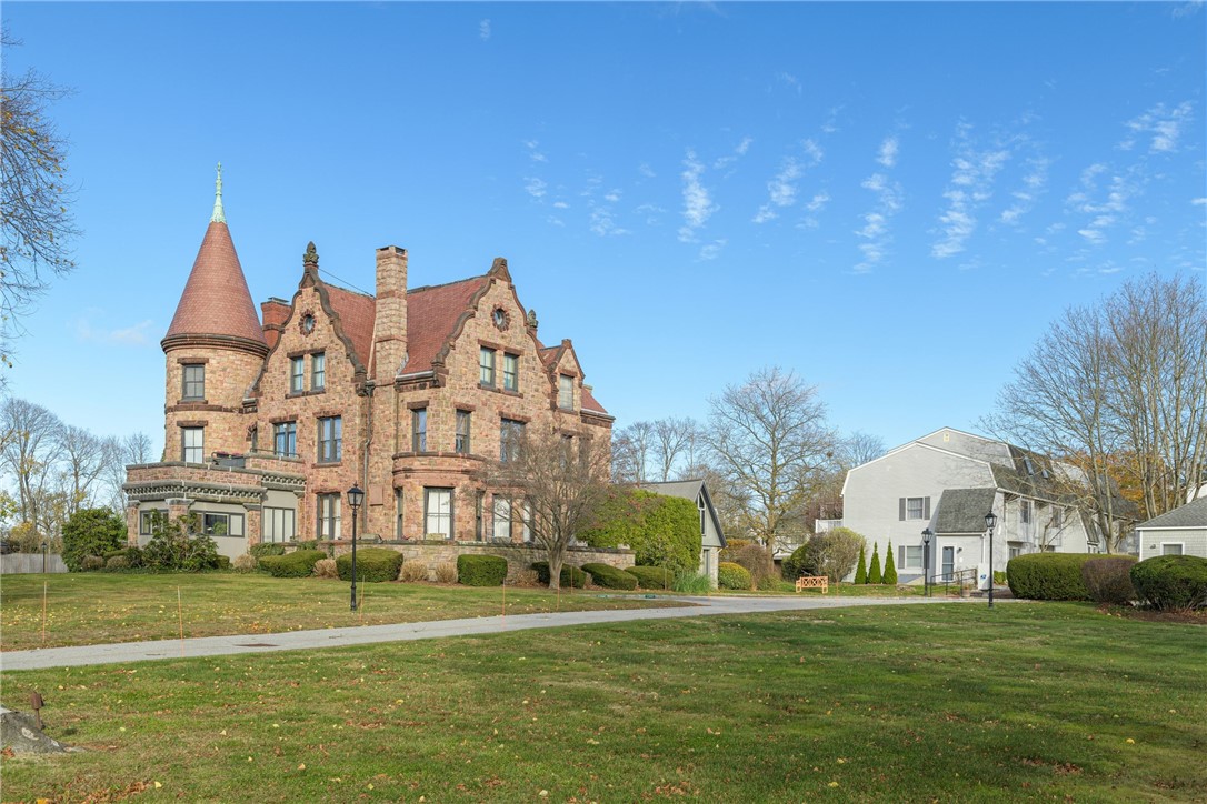 364 Bellevue Avenue A1