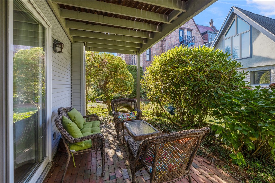 364 Bellevue Avenue A1