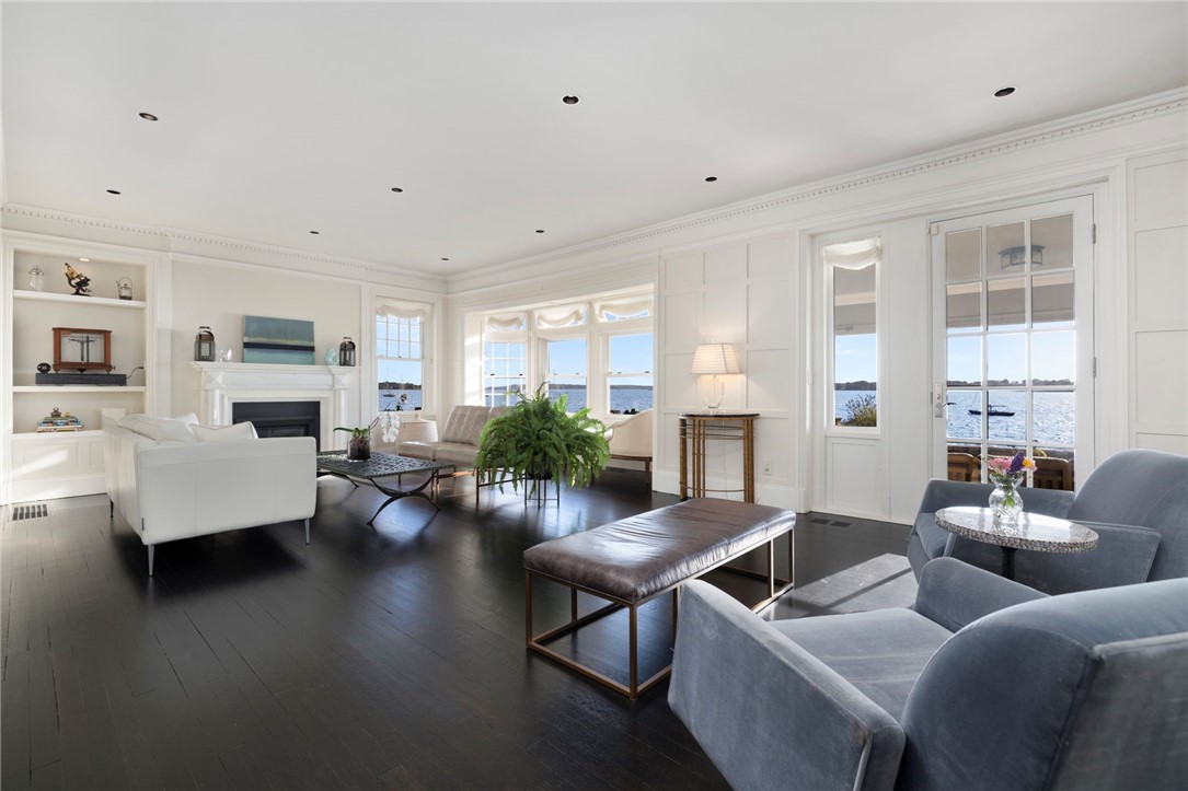 221 Hope Street 2