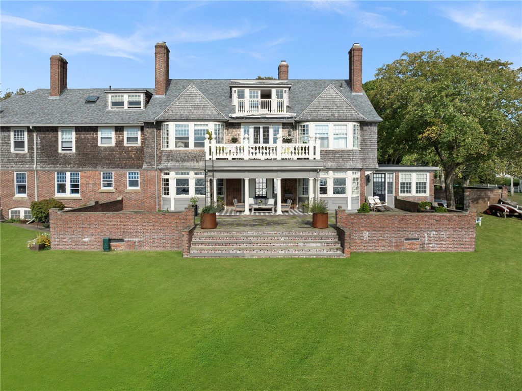 221 Hope Street 2
