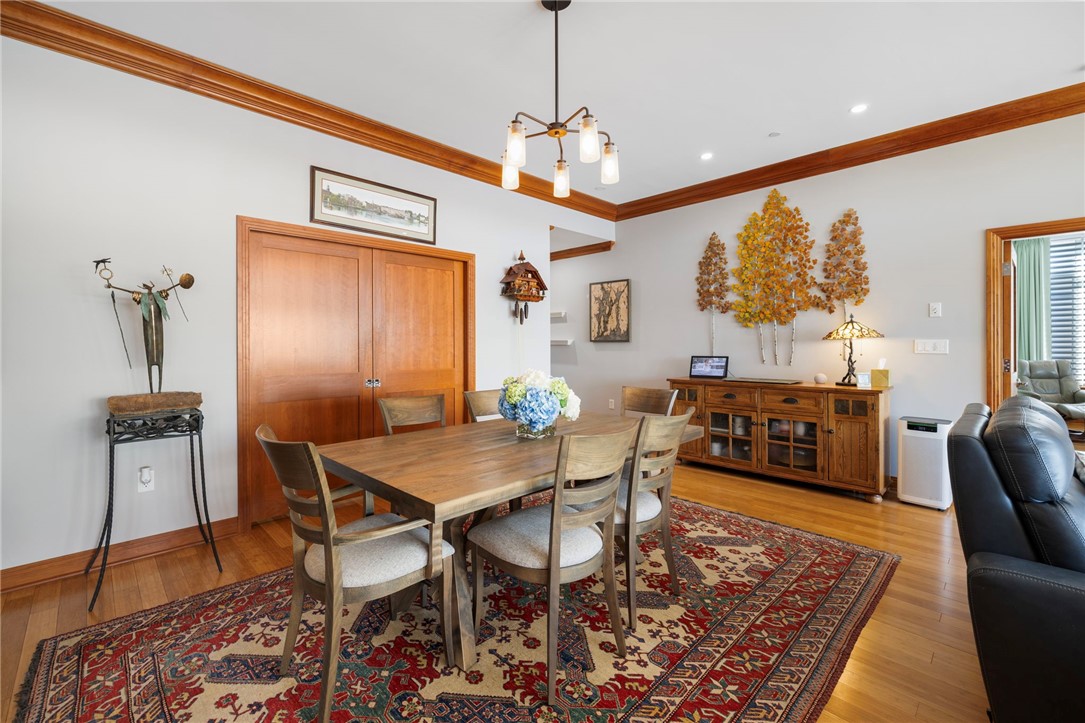 341 Thames Street S-104