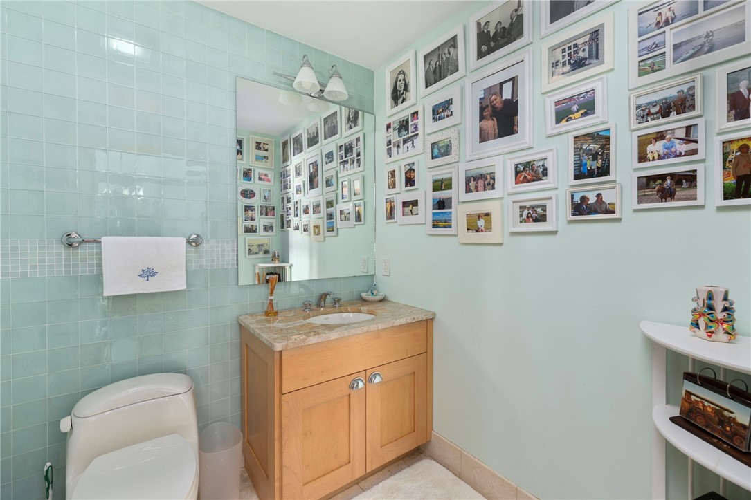 341 Thames Street S-104