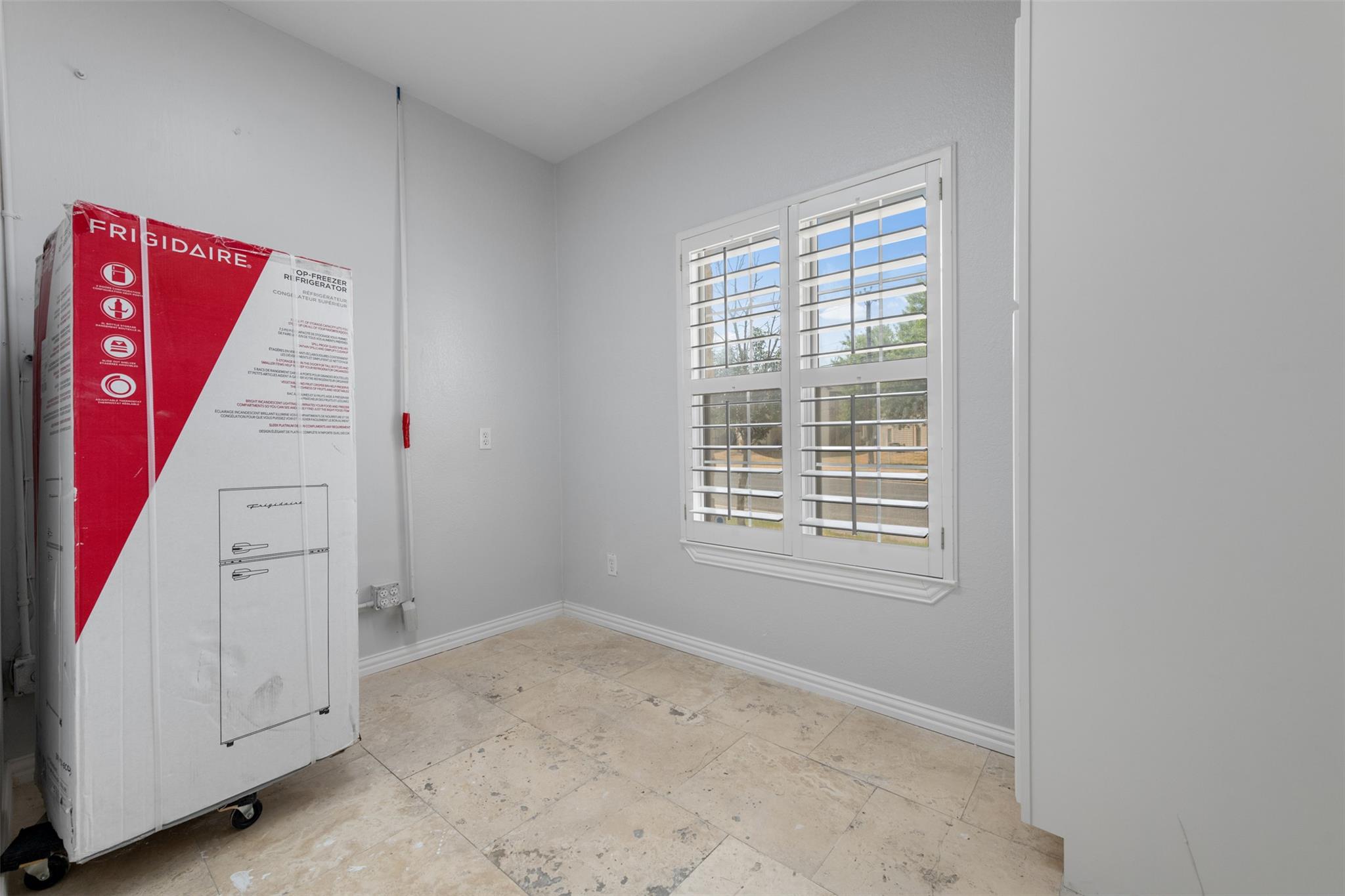 103 Thousand Oaks BLVD