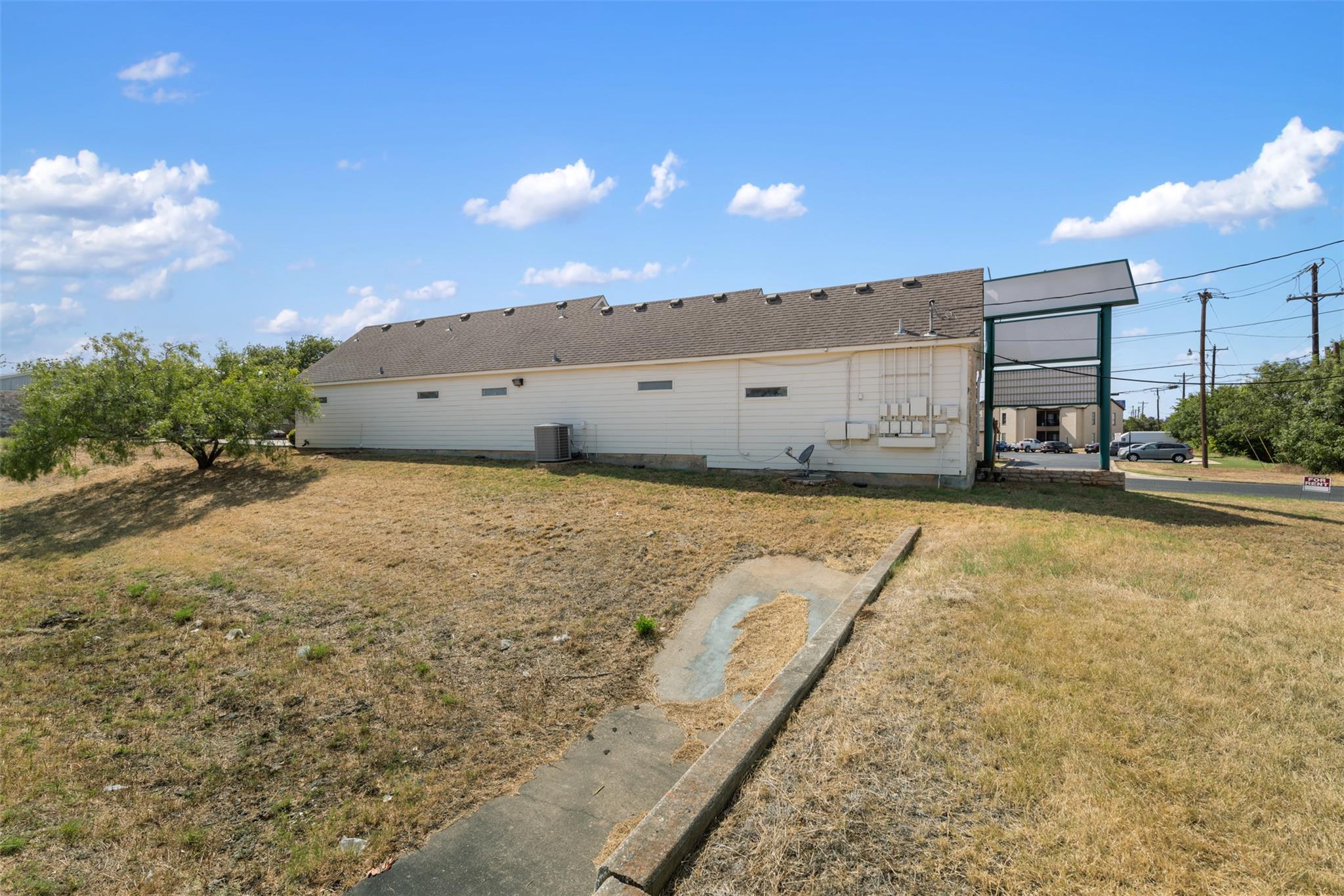 103 Thousand Oaks BLVD