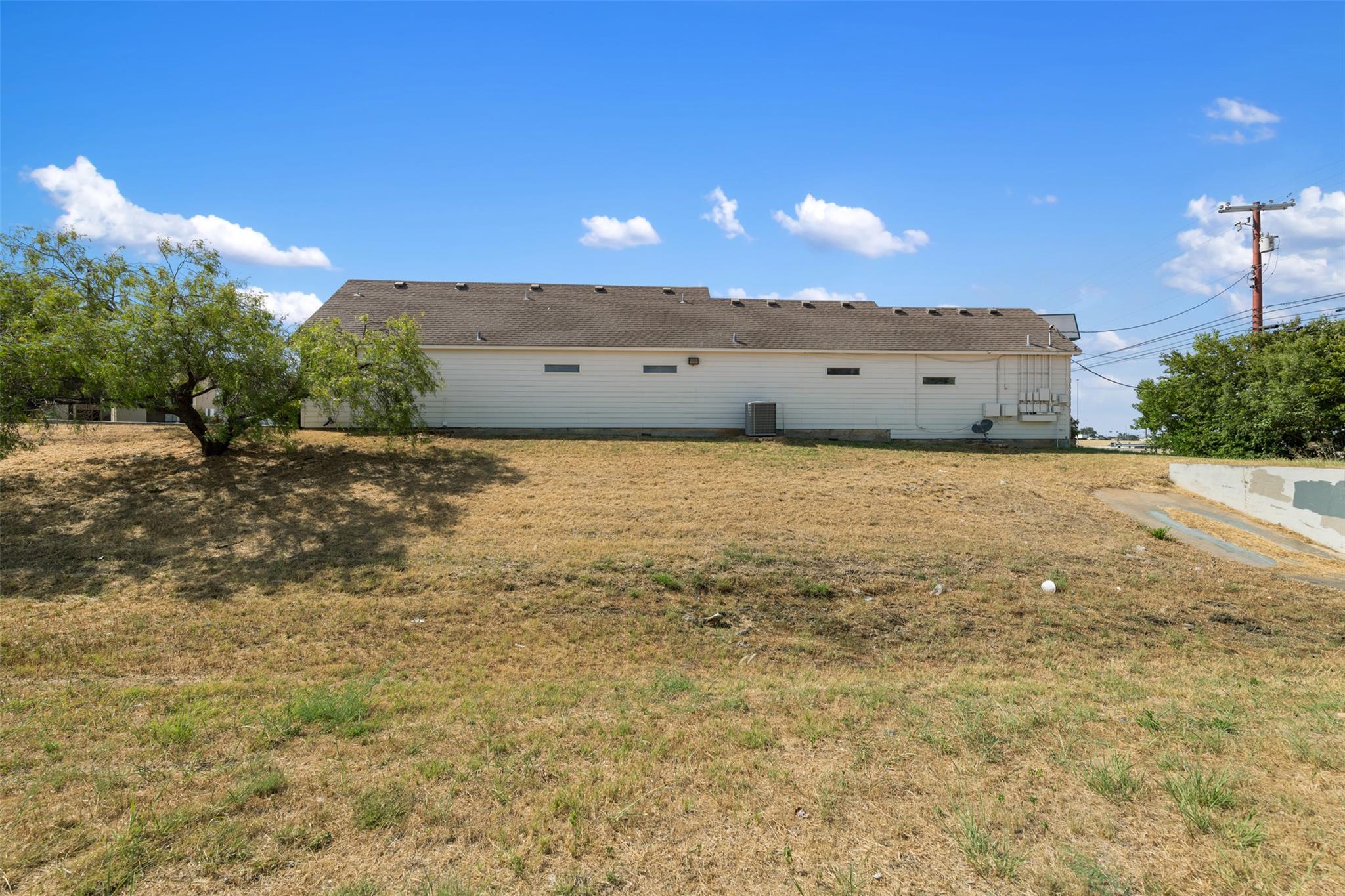 103 Thousand Oaks BLVD