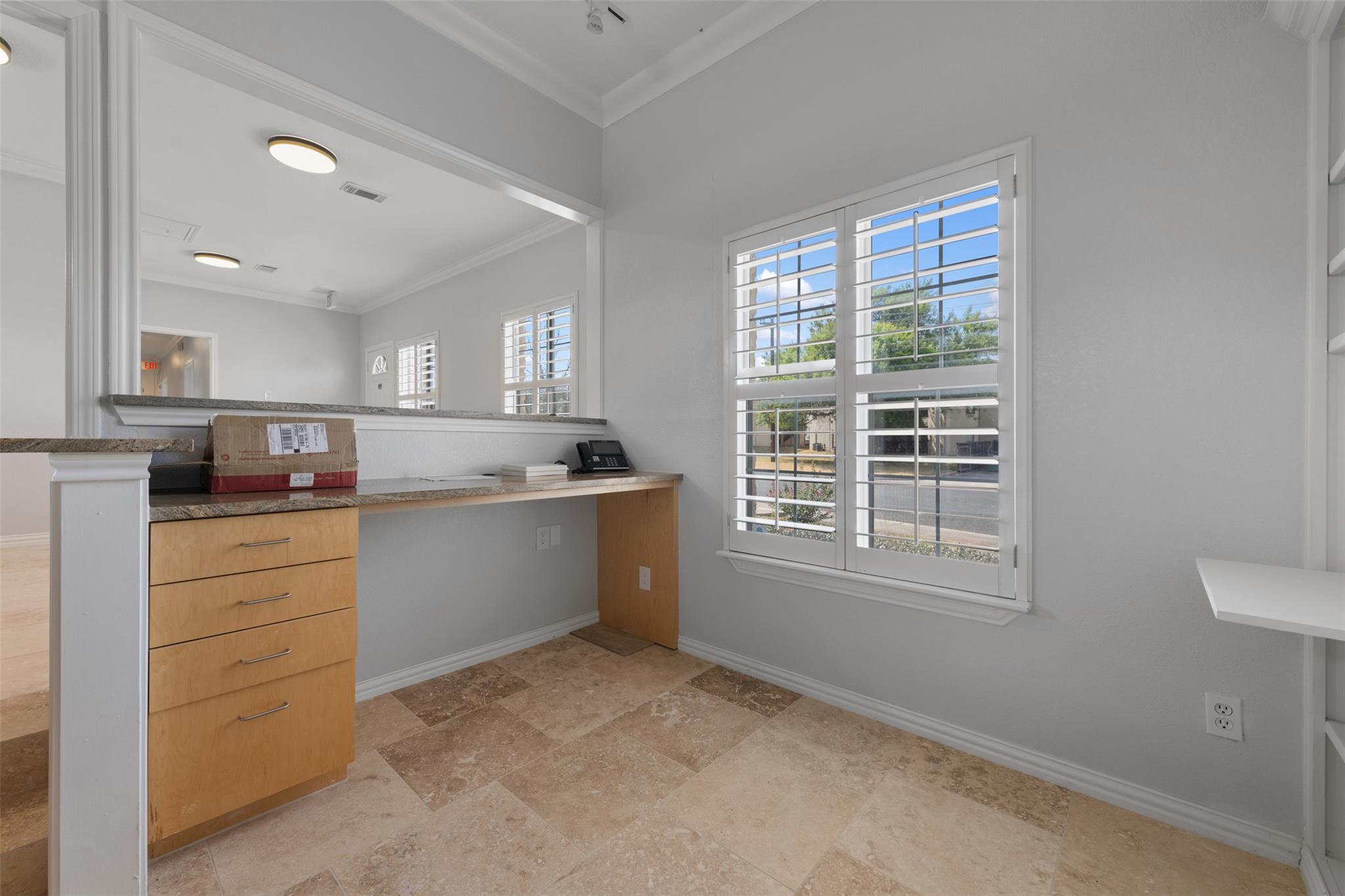 103 Thousand Oaks BLVD