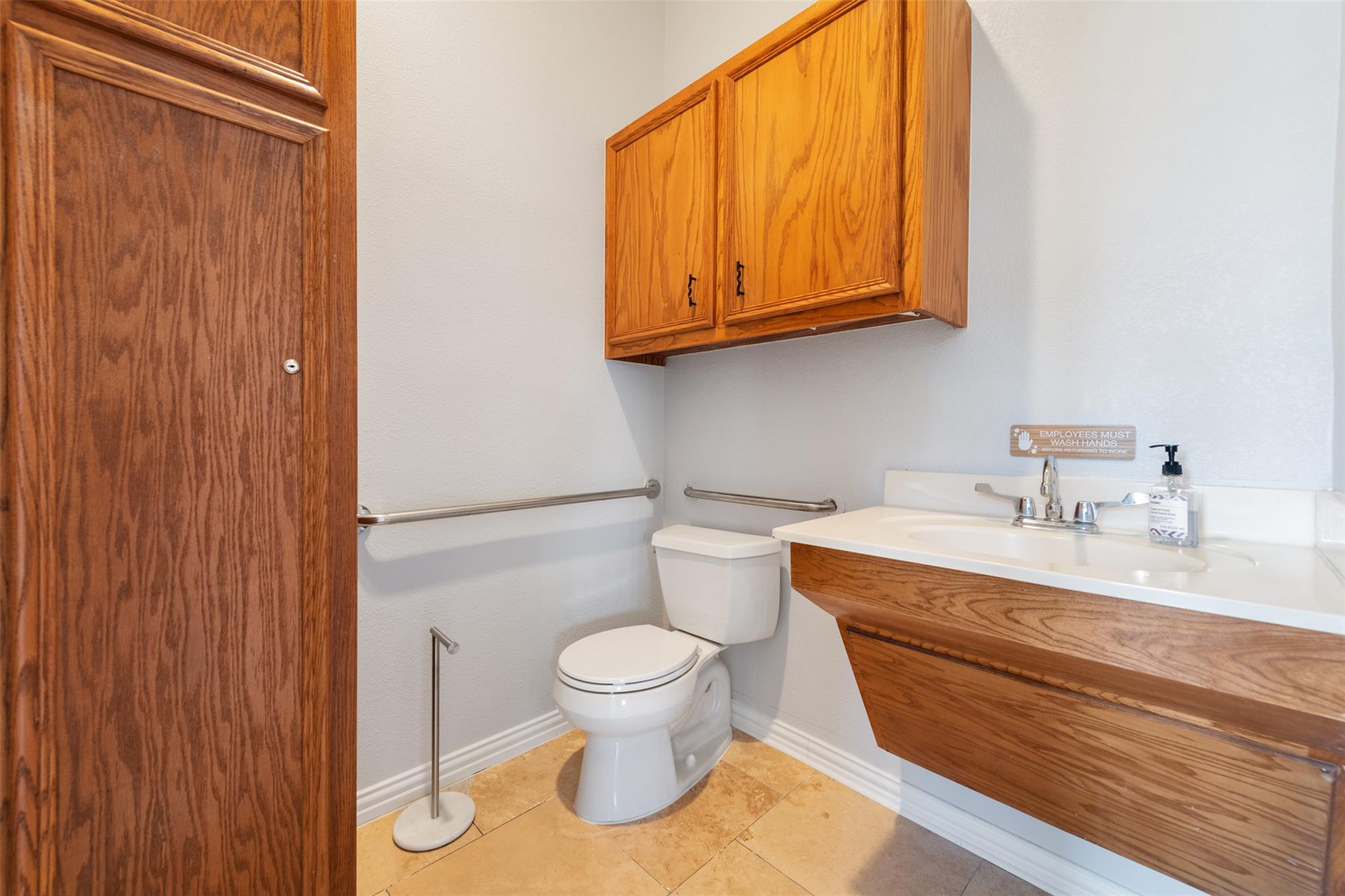 103 Thousand Oaks BLVD