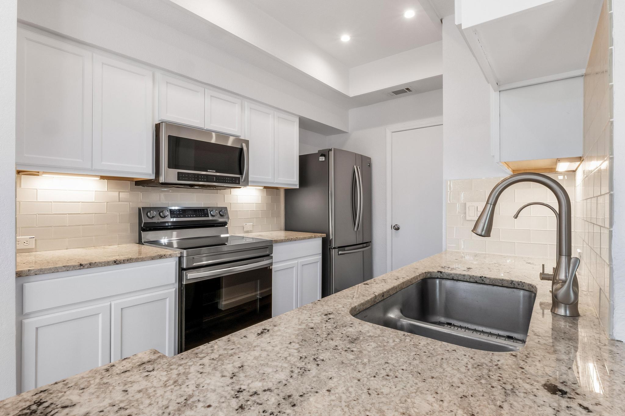 4711 Spicewood Springs RD # 166