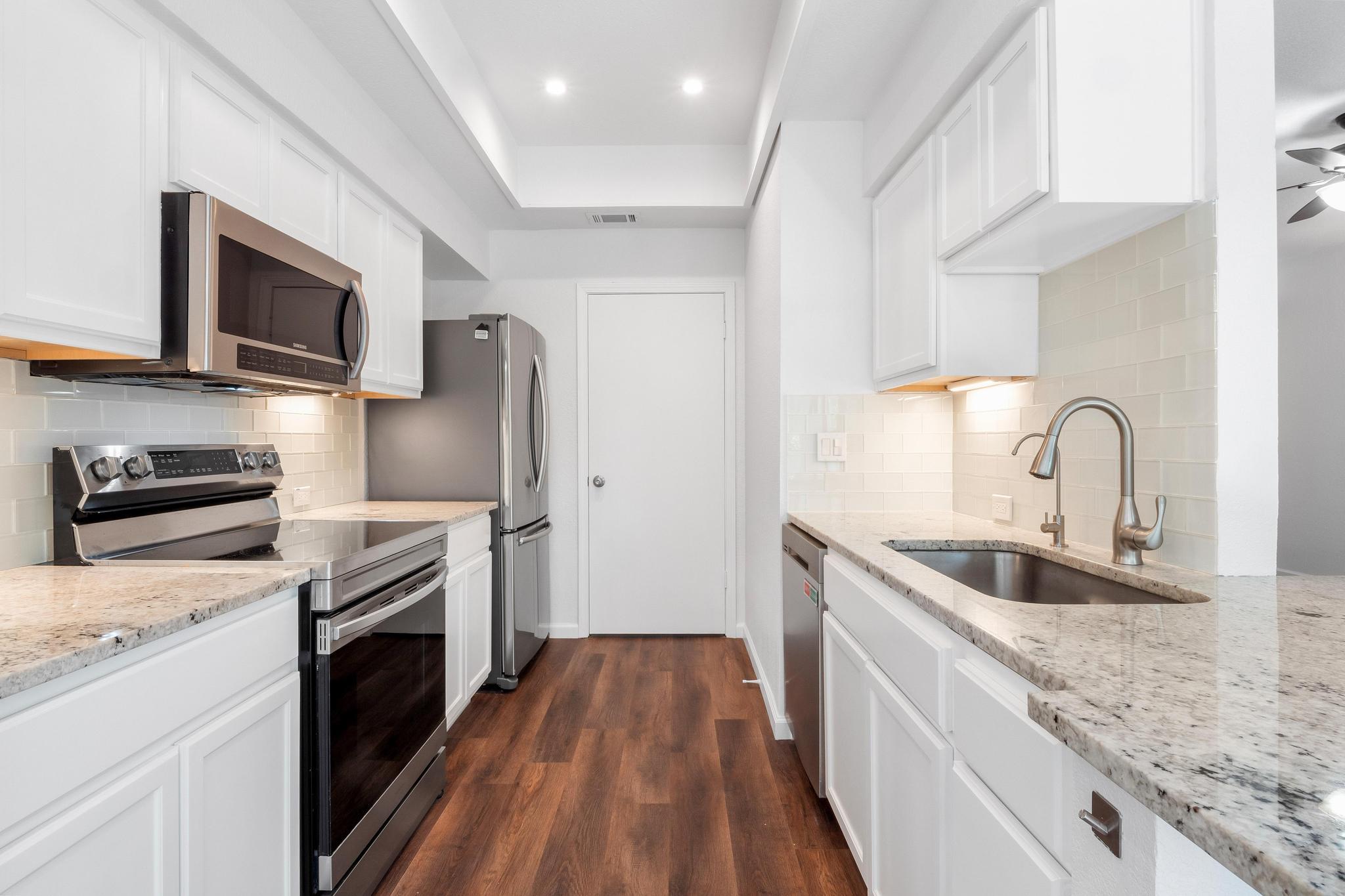 4711 Spicewood Springs RD # 166