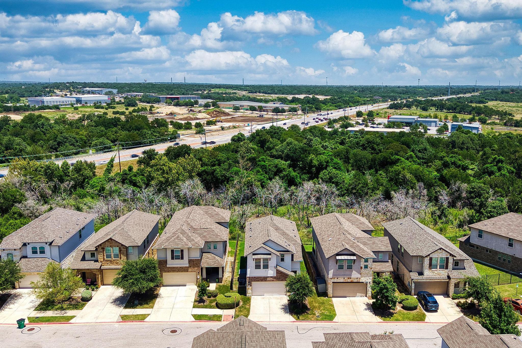 3240 E Whitestone BLVD # 4