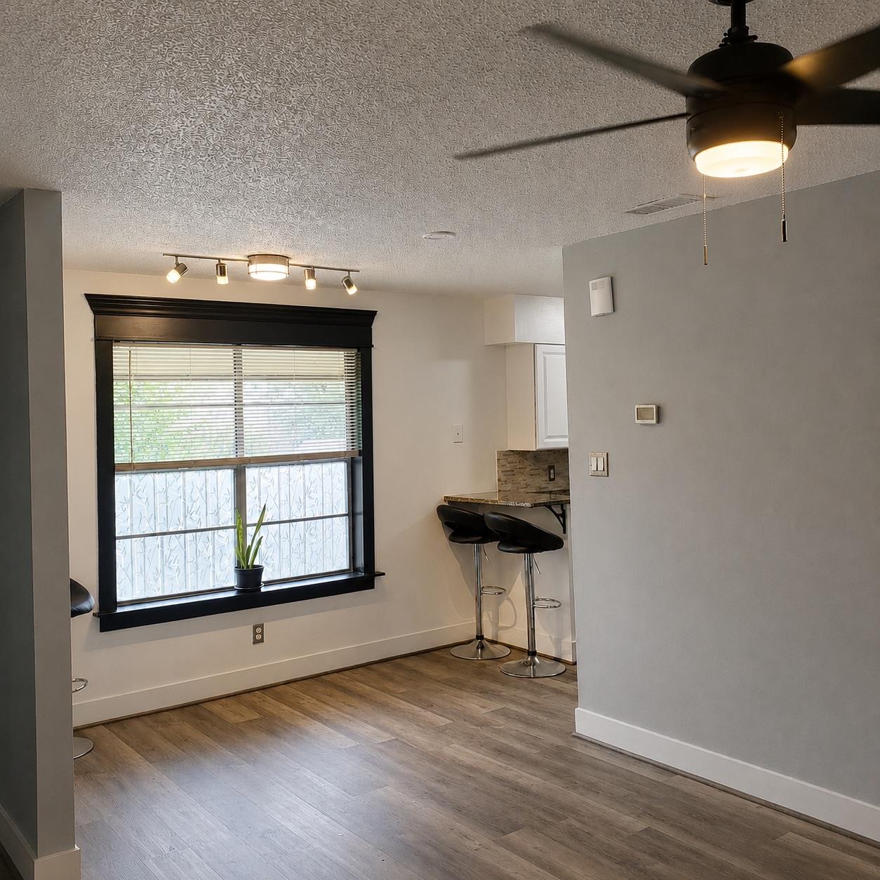 923 Vance Jackson RD # 504