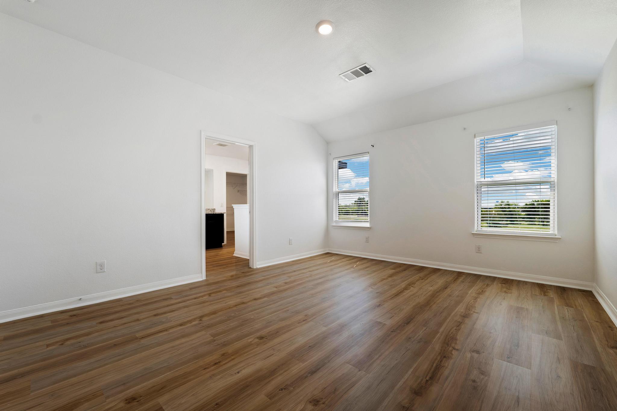 317 Crescent Park DR