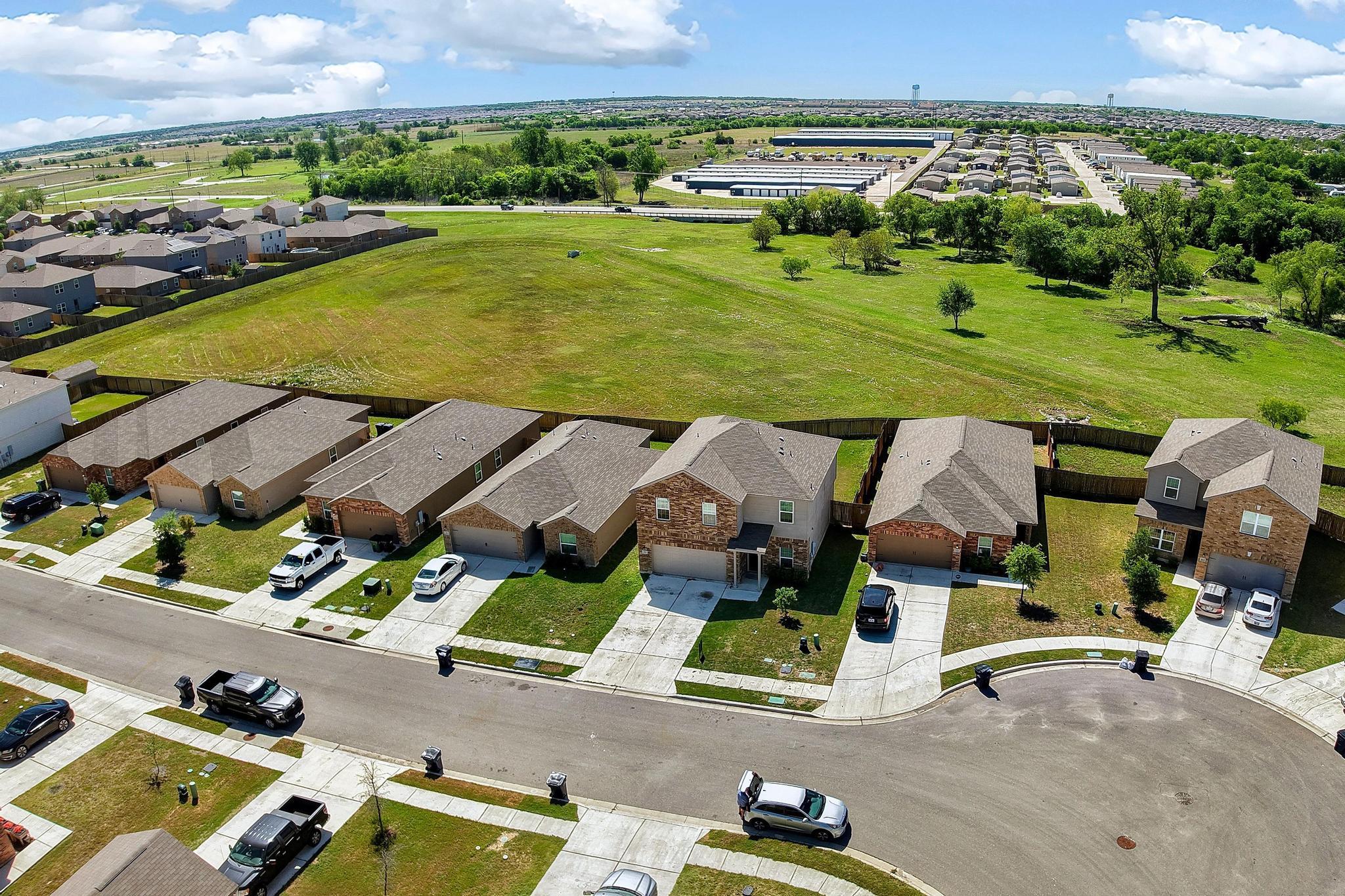 317 Crescent Park DR