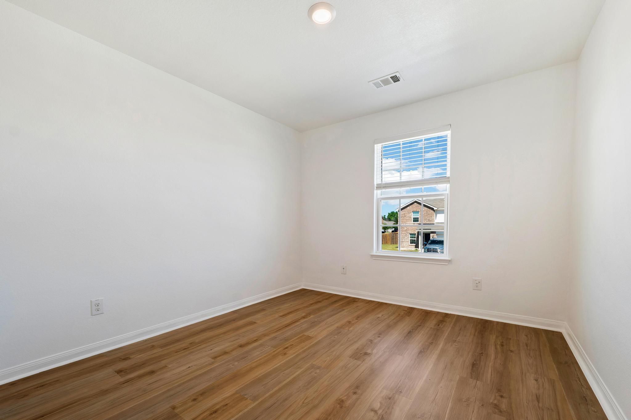 317 Crescent Park DR