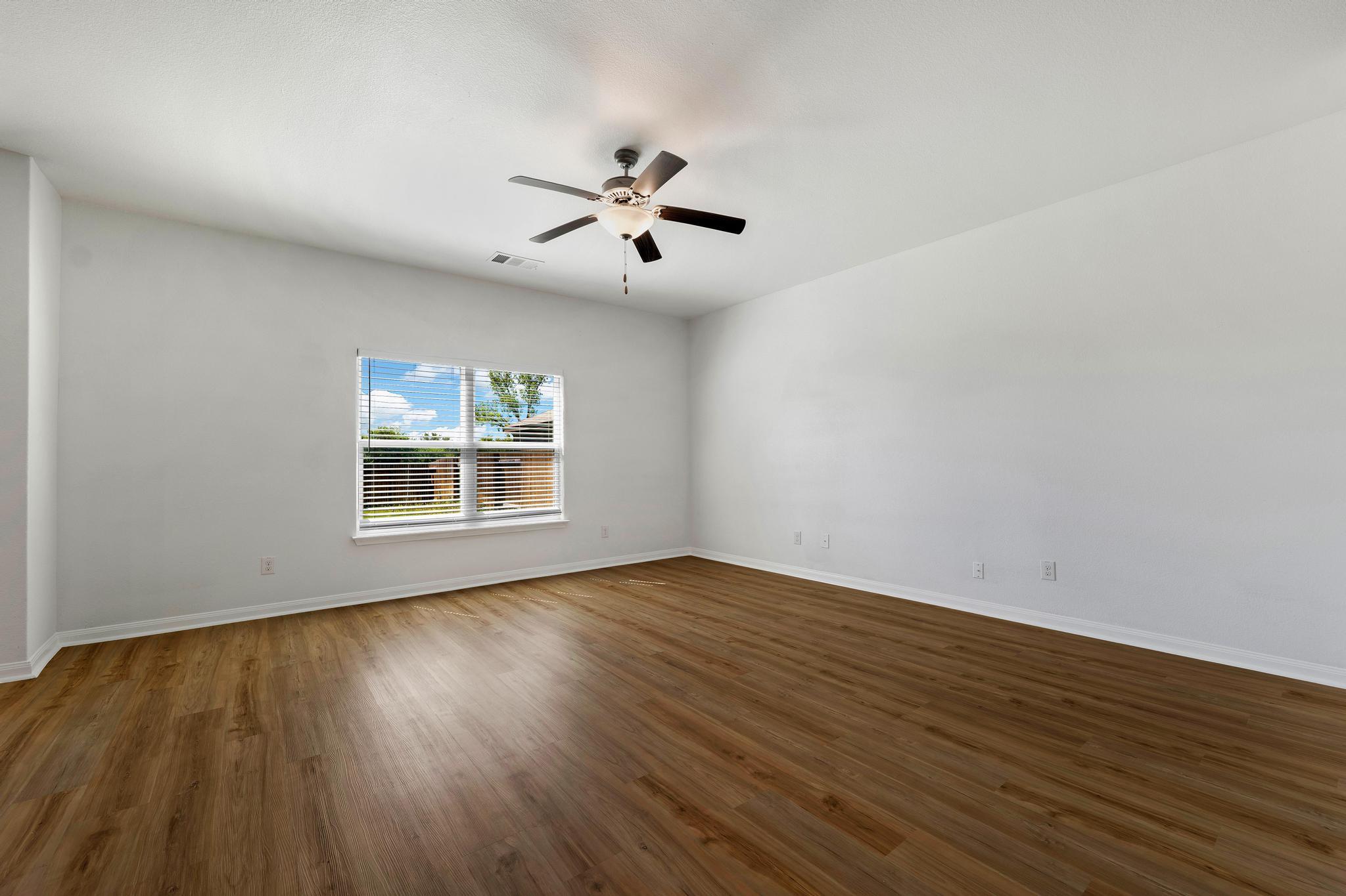 317 Crescent Park DR