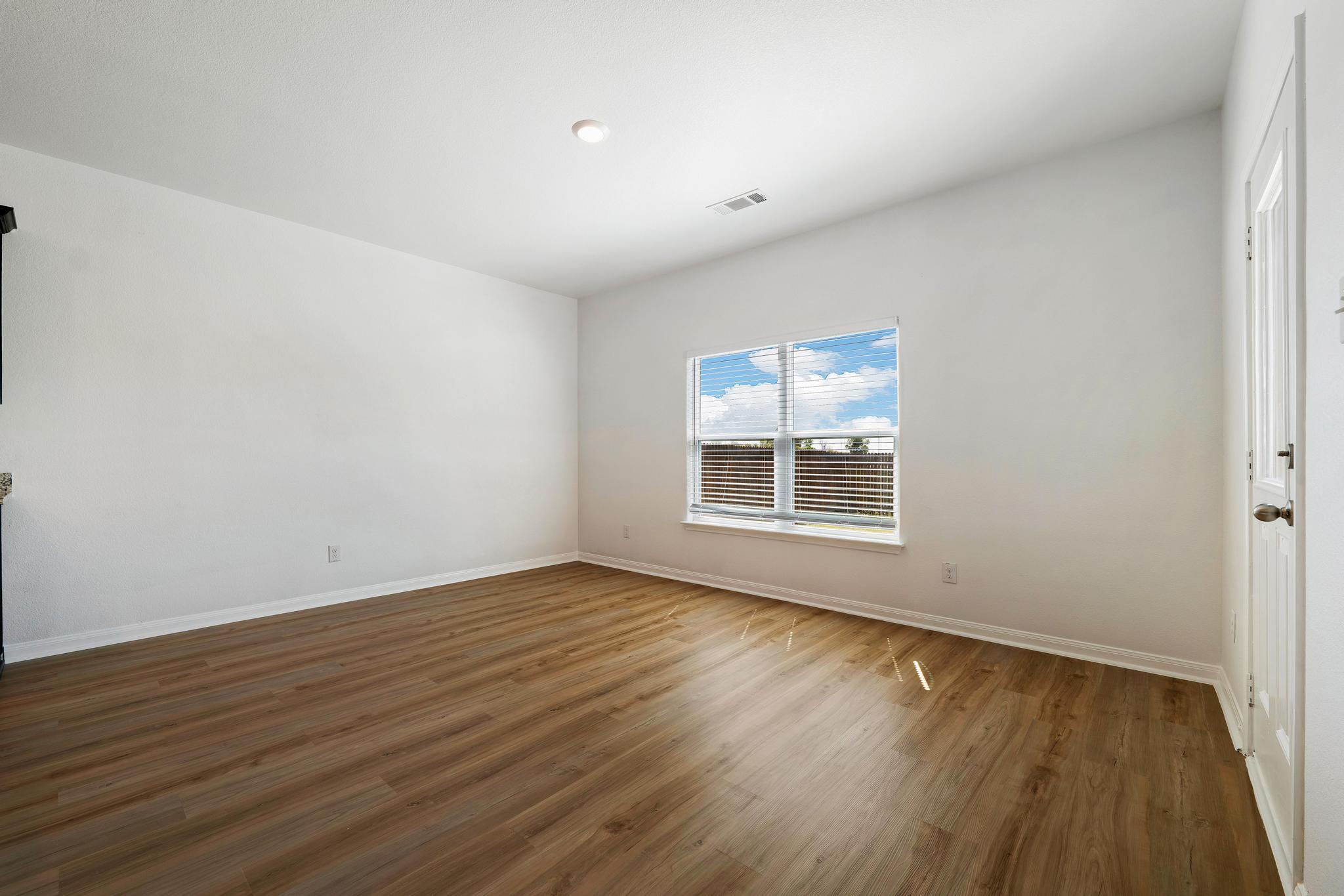 317 Crescent Park DR