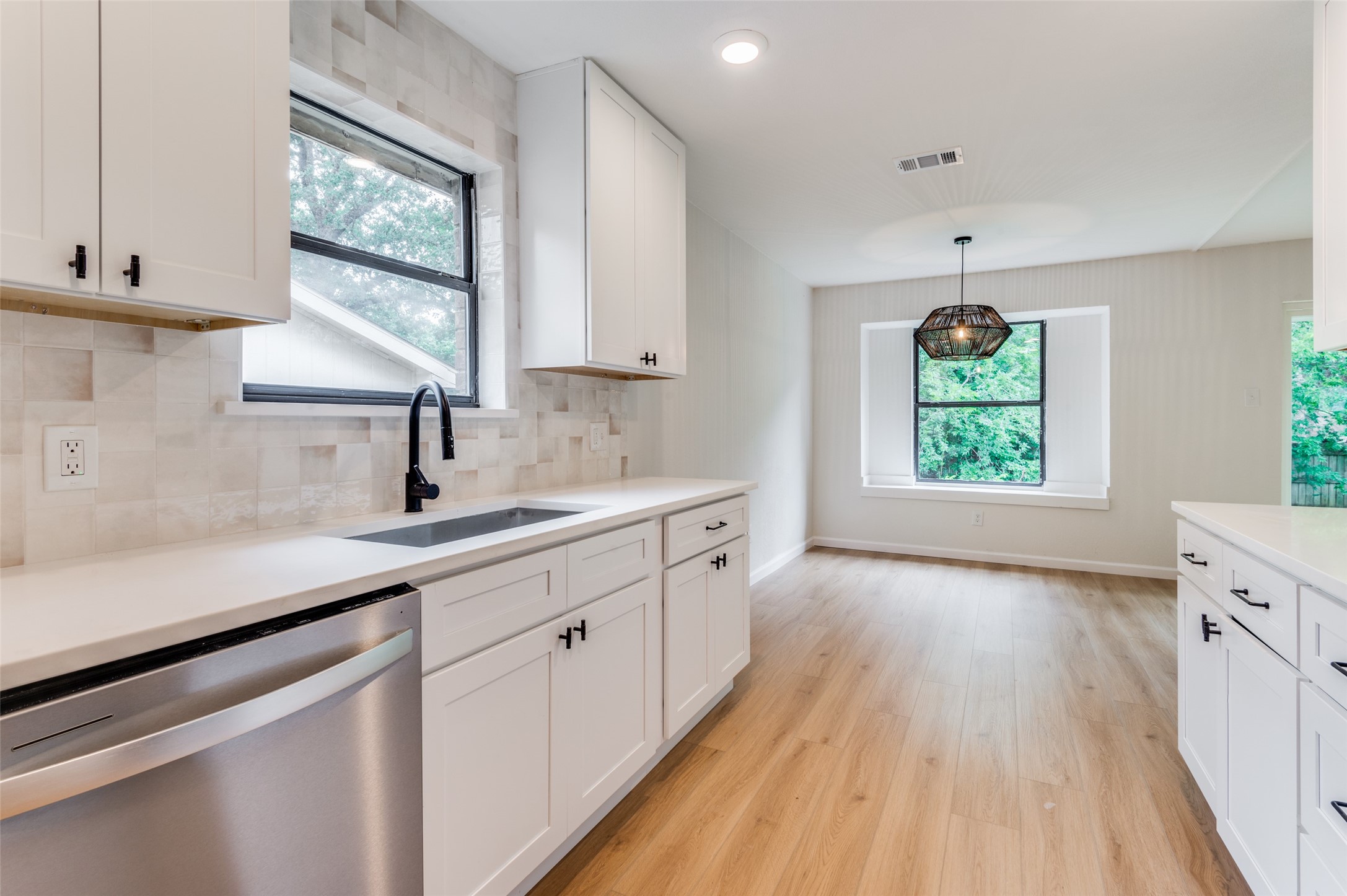 2107 Reverchon Drive