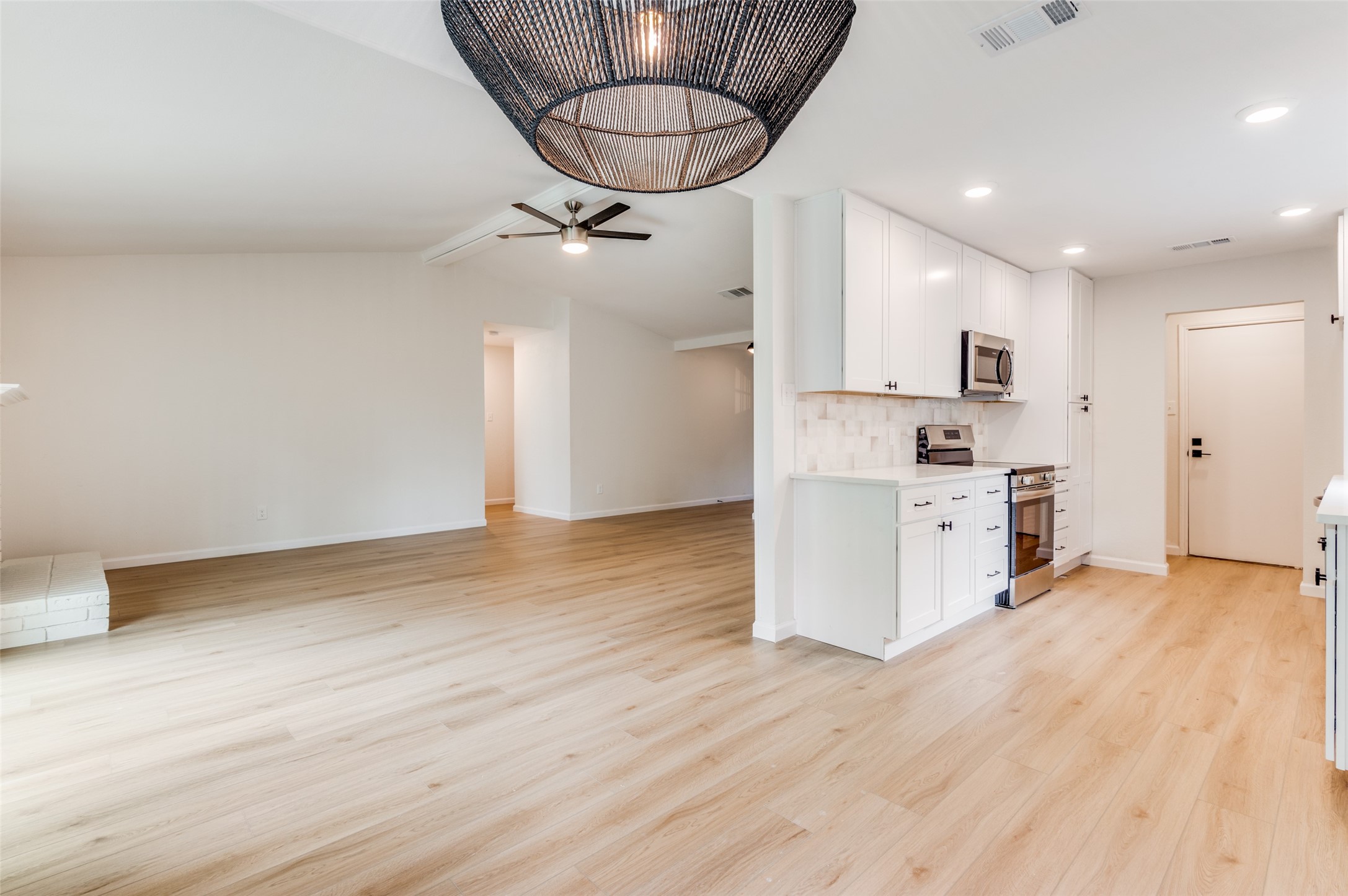 2107 Reverchon Drive