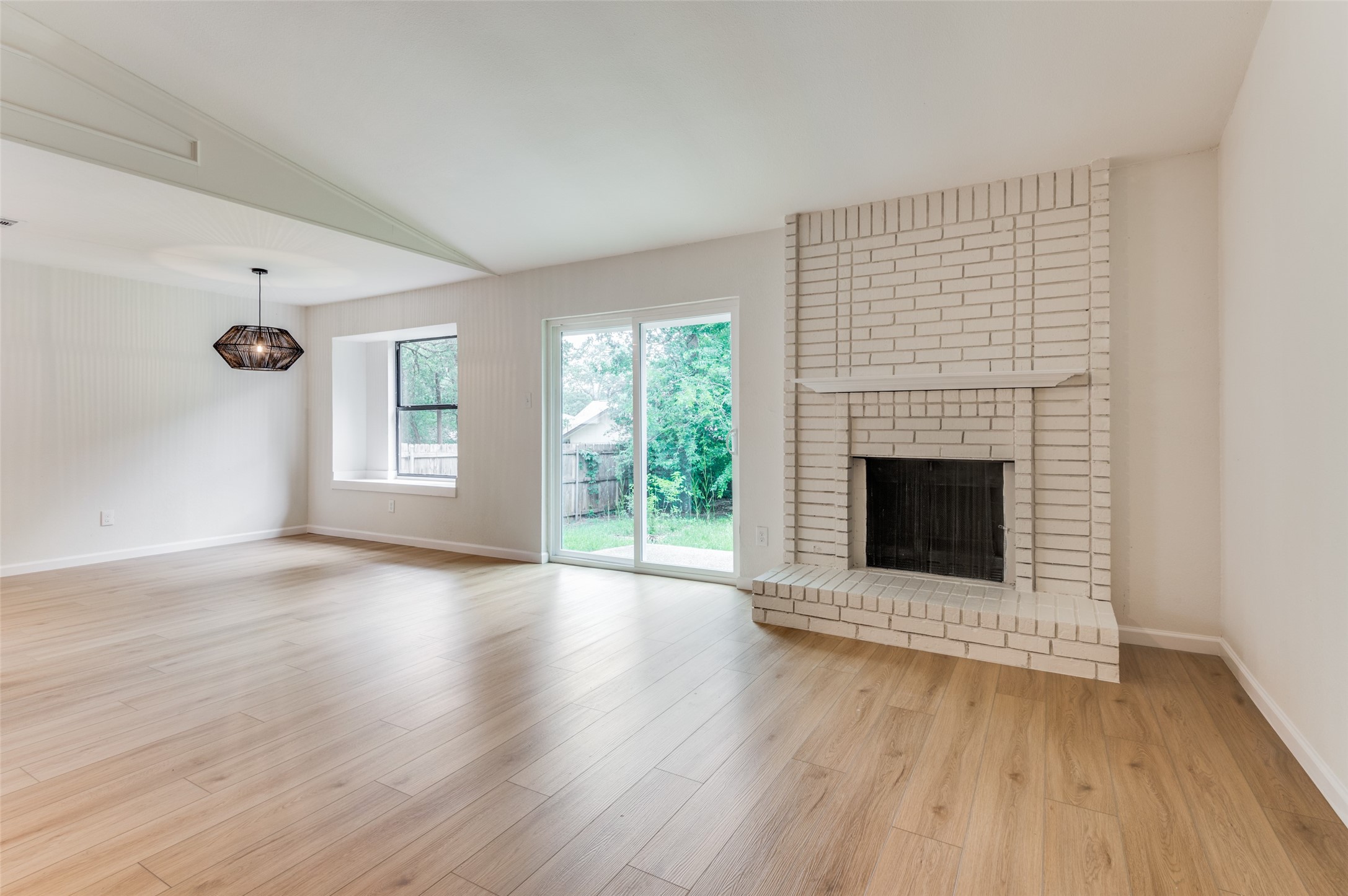 2107 Reverchon Drive