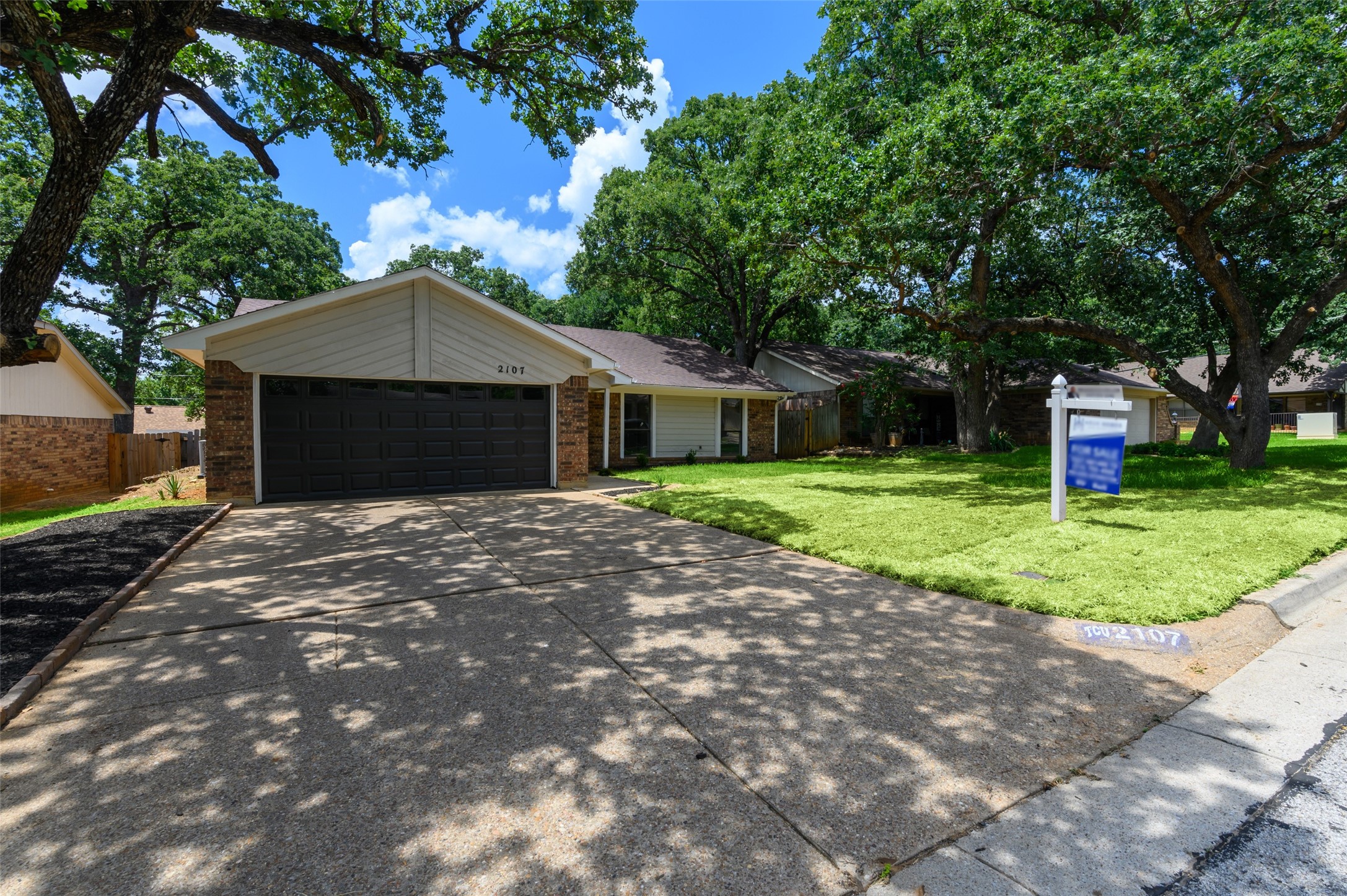 2107 Reverchon Drive