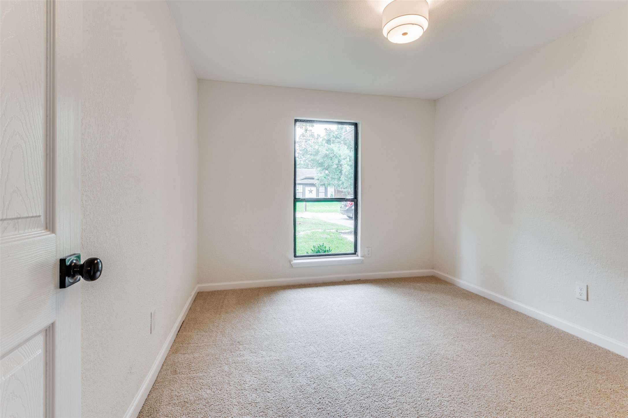 2107 Reverchon Drive